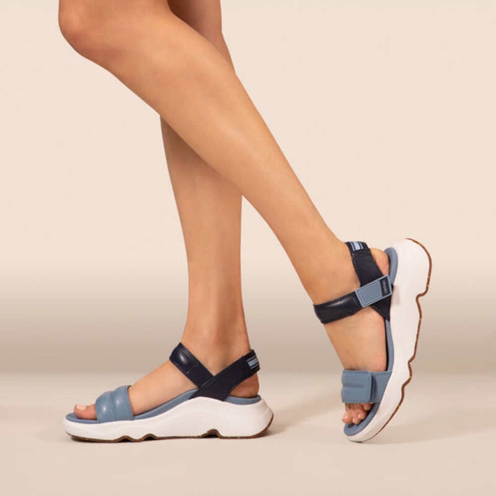 Aetrex Blue and Navy Sport Sandals